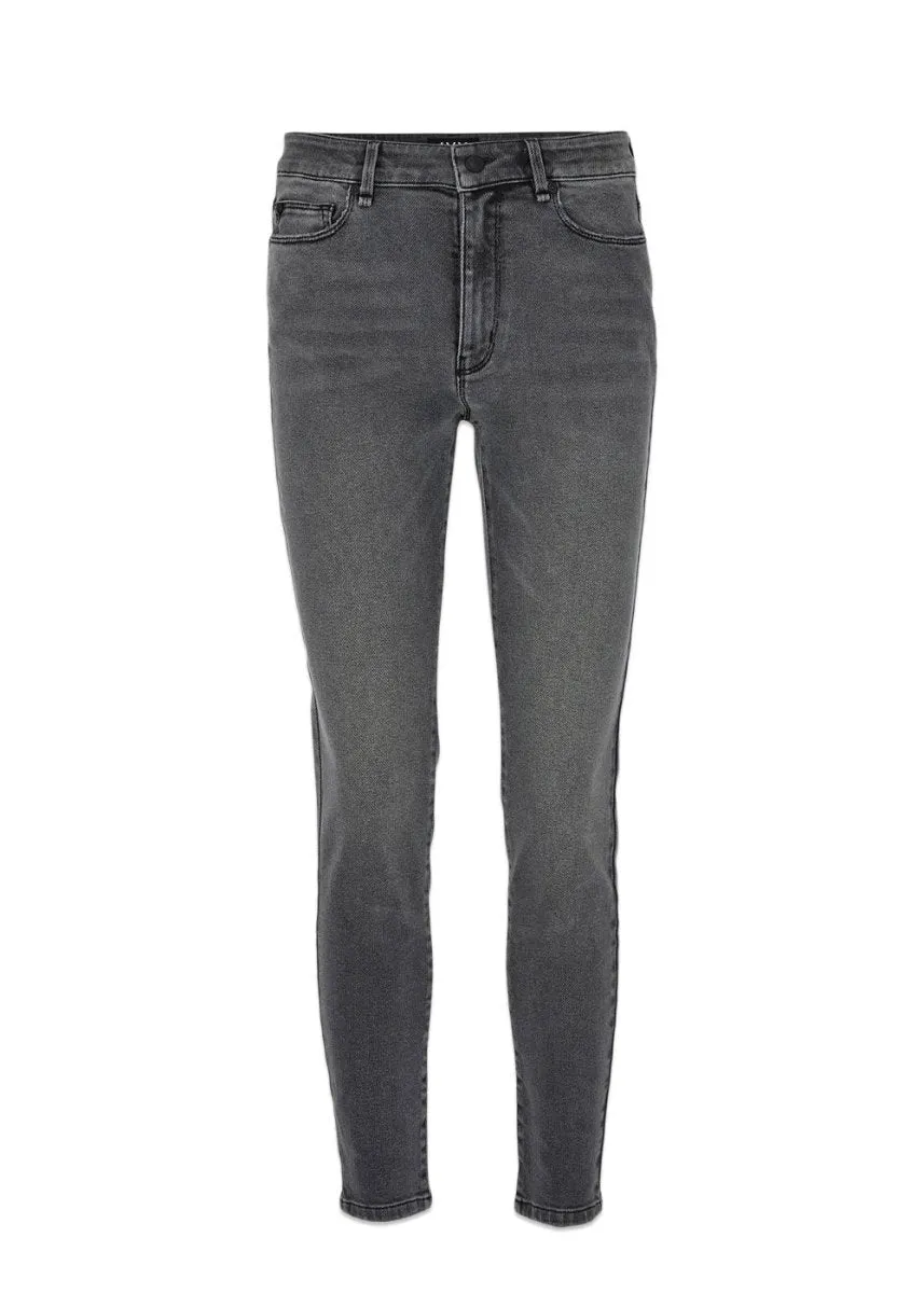 Alexa Jeans Wash Rocking Black - Black