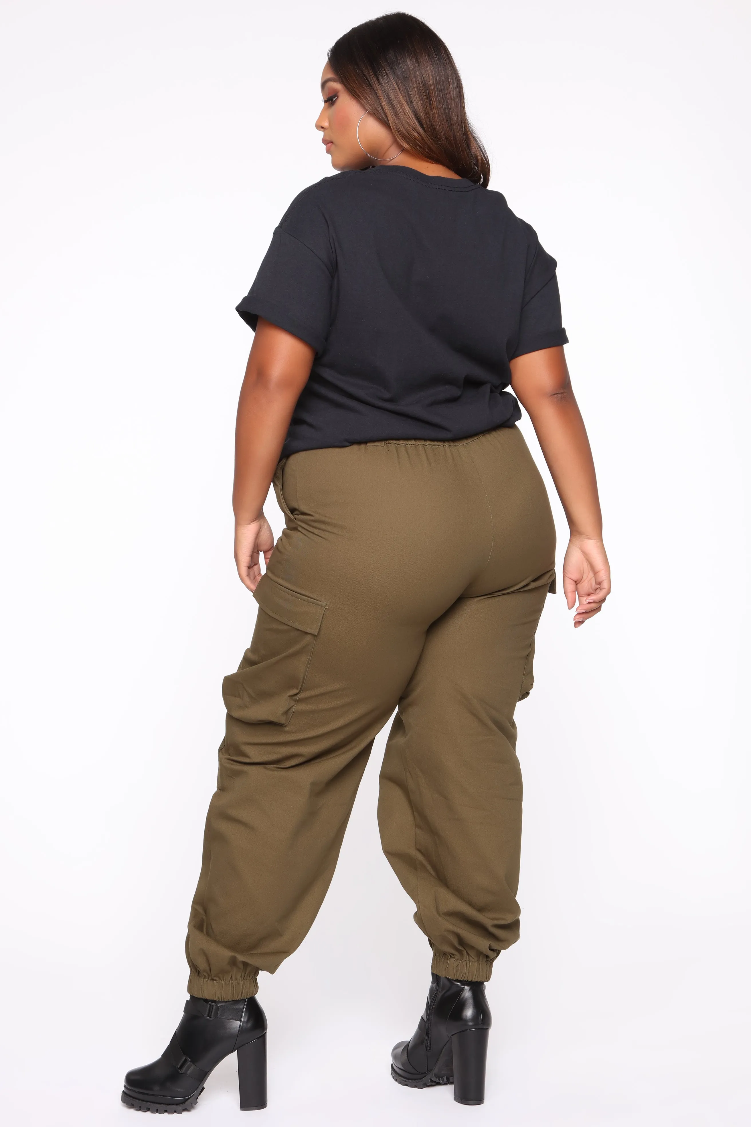 Amelia Oversized Cargo Pants - Olive