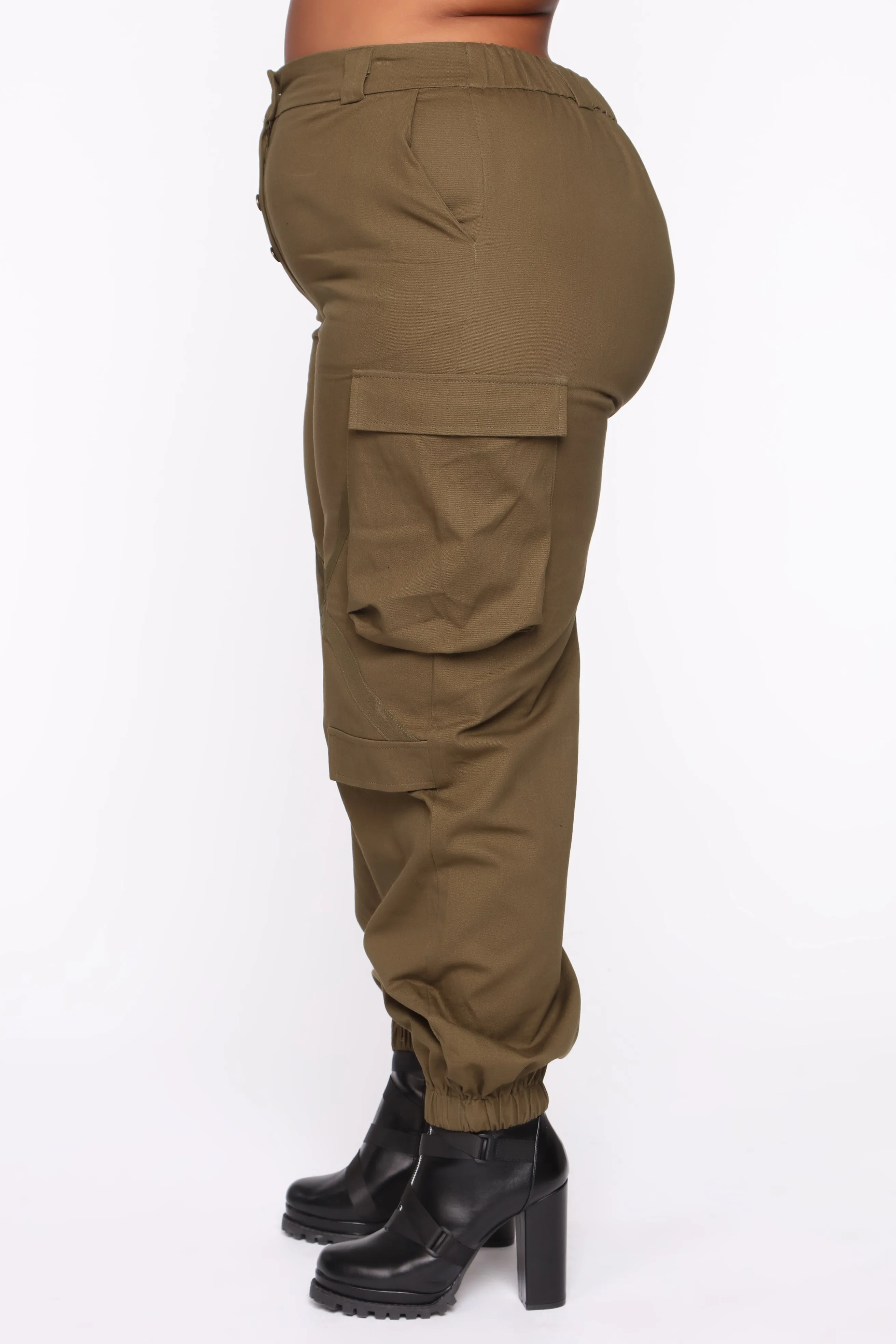 Amelia Oversized Cargo Pants - Olive