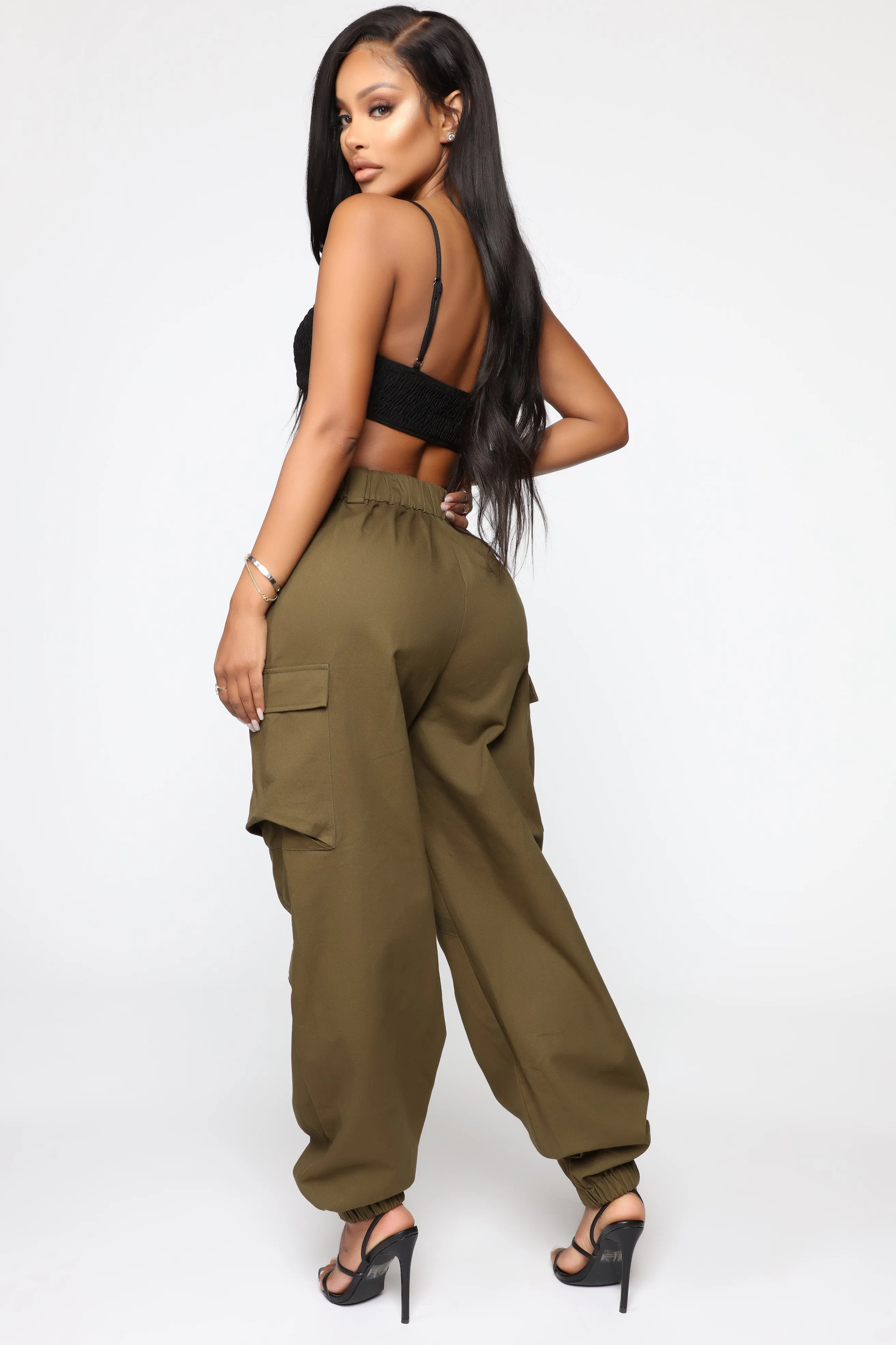 Amelia Oversized Cargo Pants - Olive