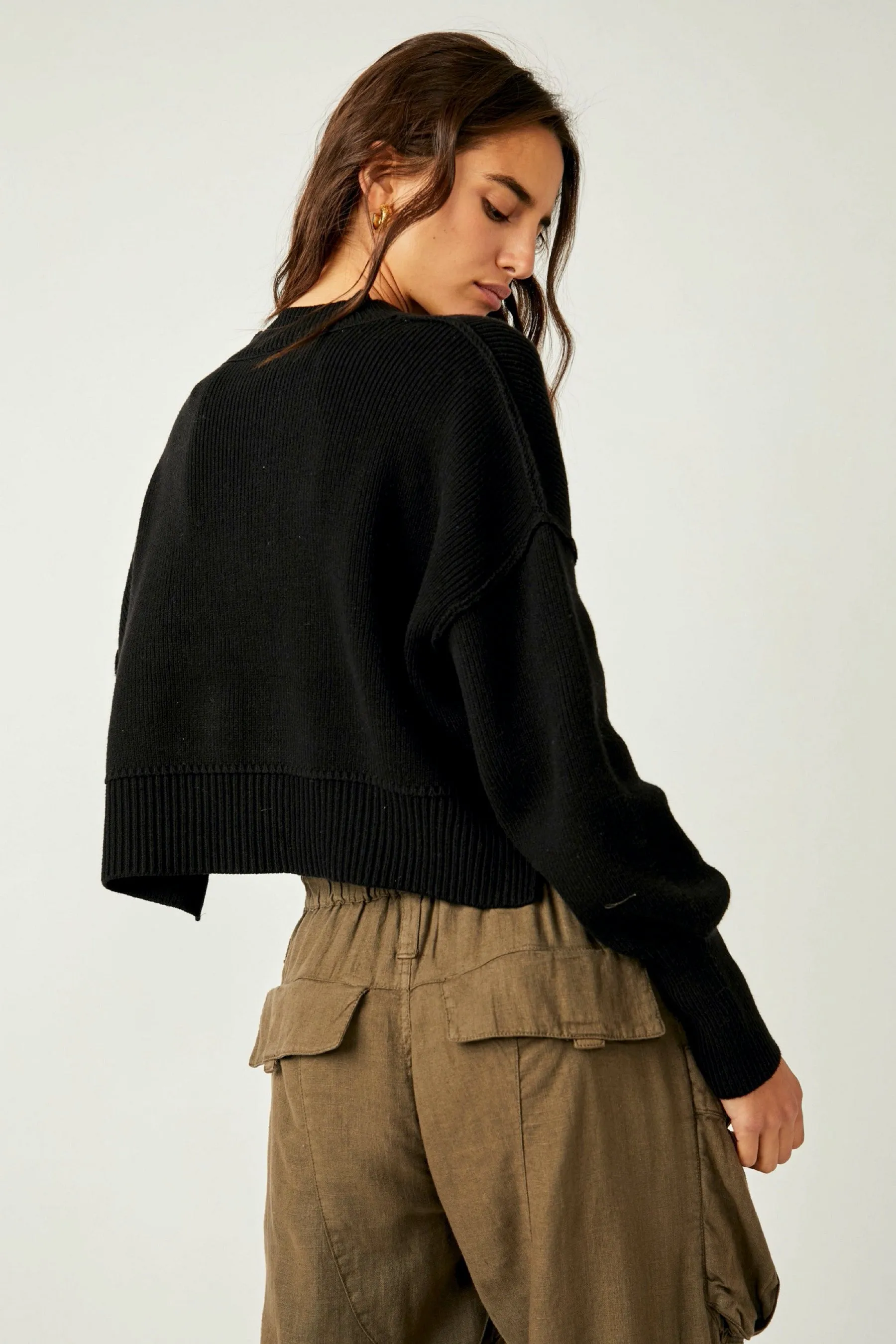 Black Easy Street Crop Pullover