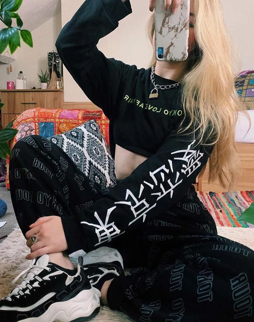 Gocea Crop Top in Black Tokyo Love Symbol