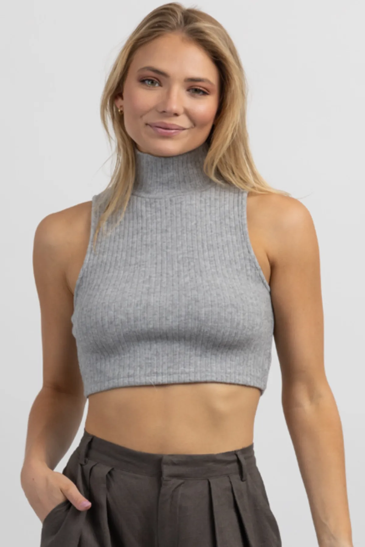 HEATHERED GREY MOCKNECK CROP TANK