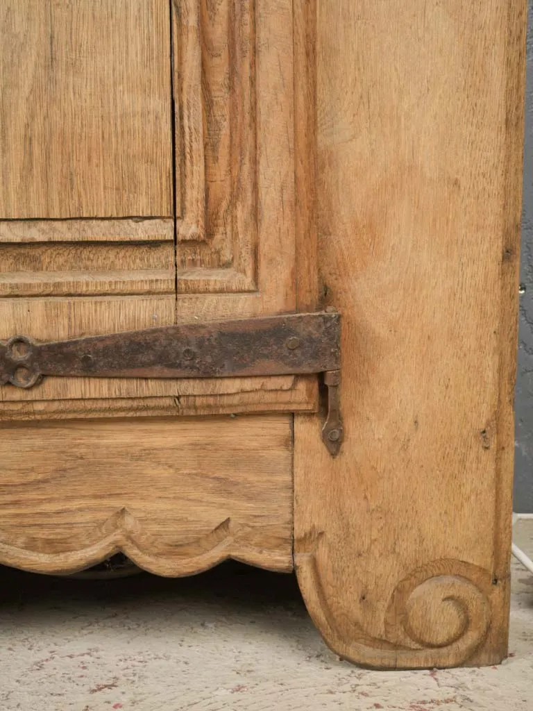 Late 18th-Century French Chestnut Wood Sideboard, 35 x 61"