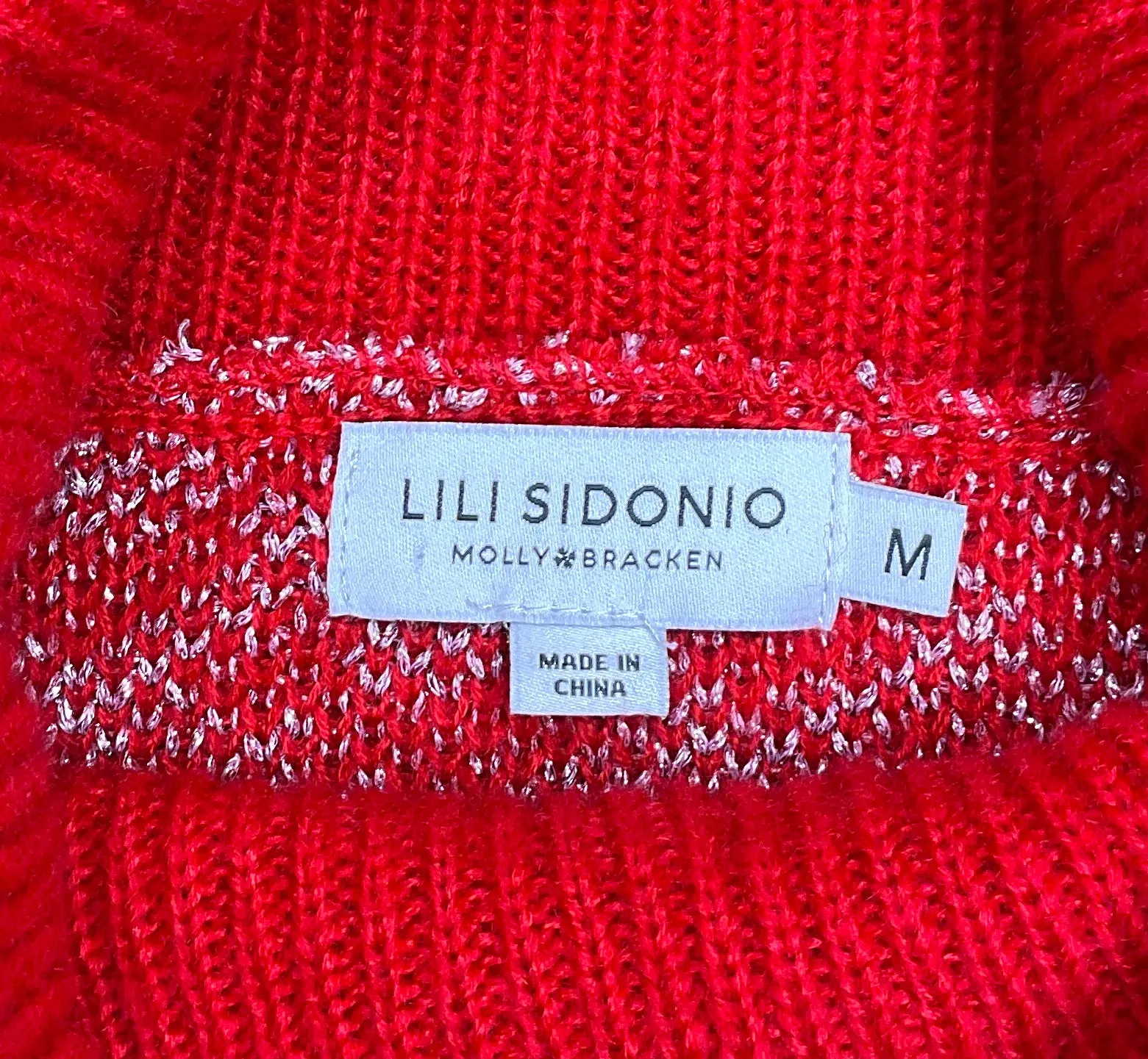 LILI SIDONIO SHIMMER HEART SWEATER - M