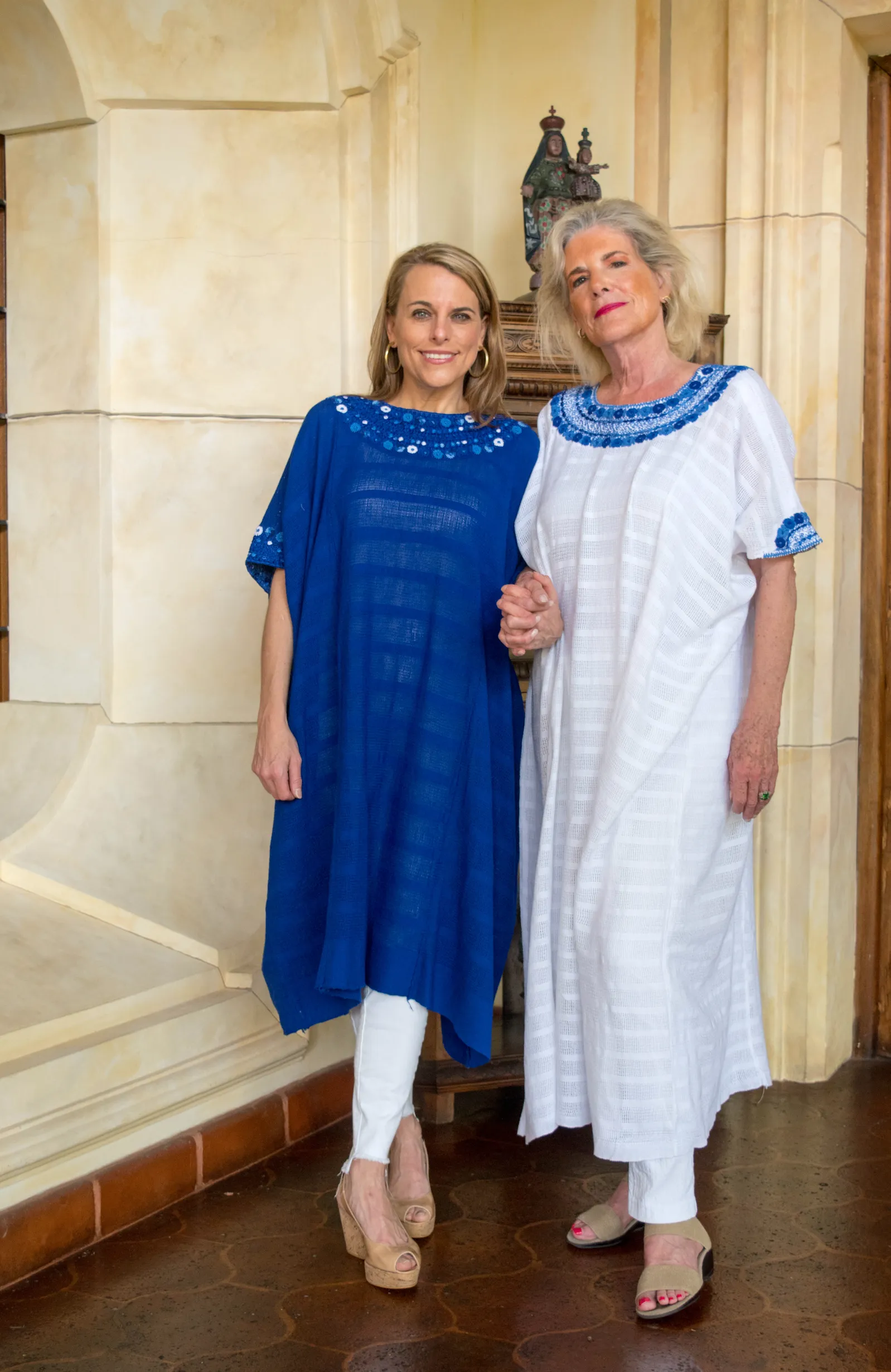 Luisa Guatemalan Kaftan - Blues and White