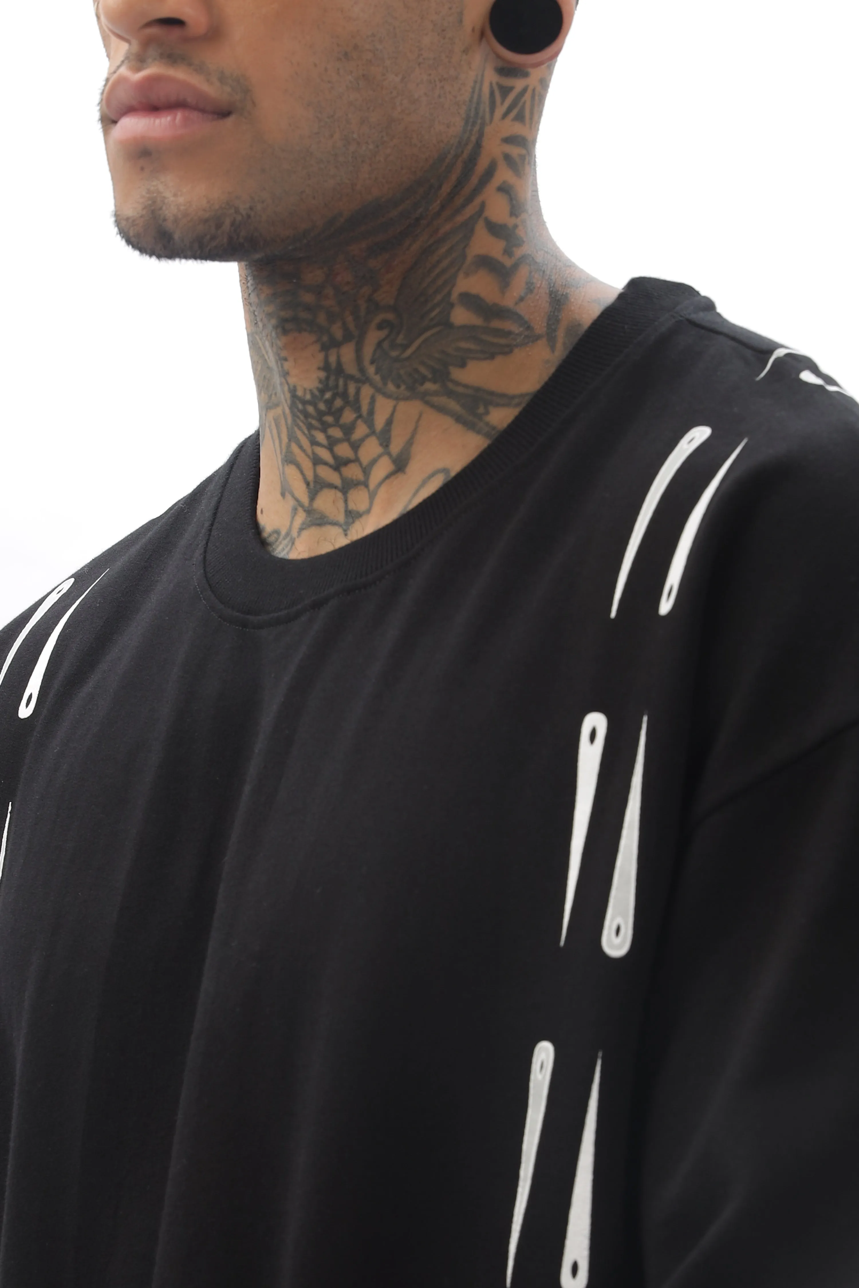 NeedleFlow Black Dropshoulder Tee