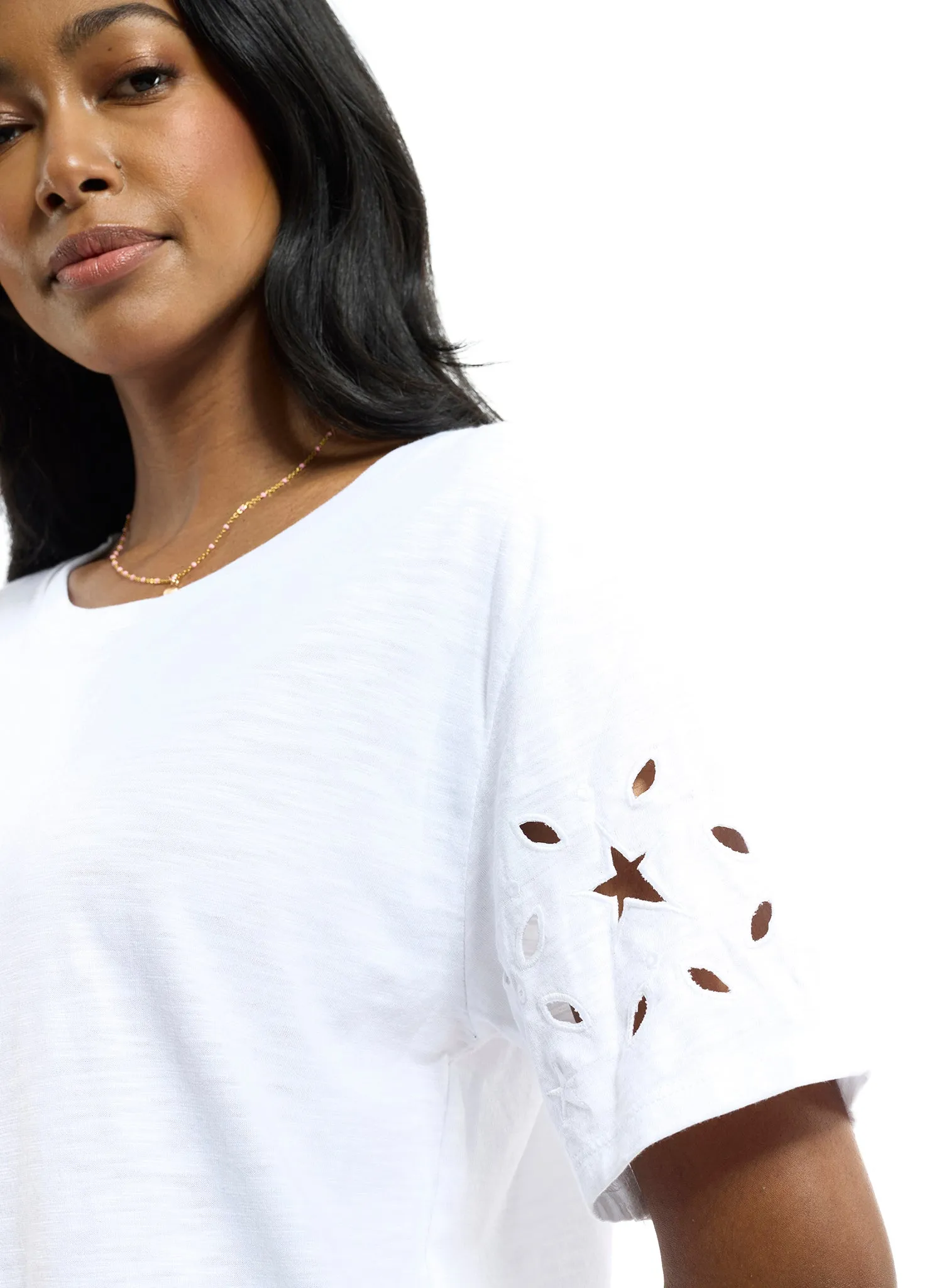 SLEEVE EYELETS - Wide T-Shirt