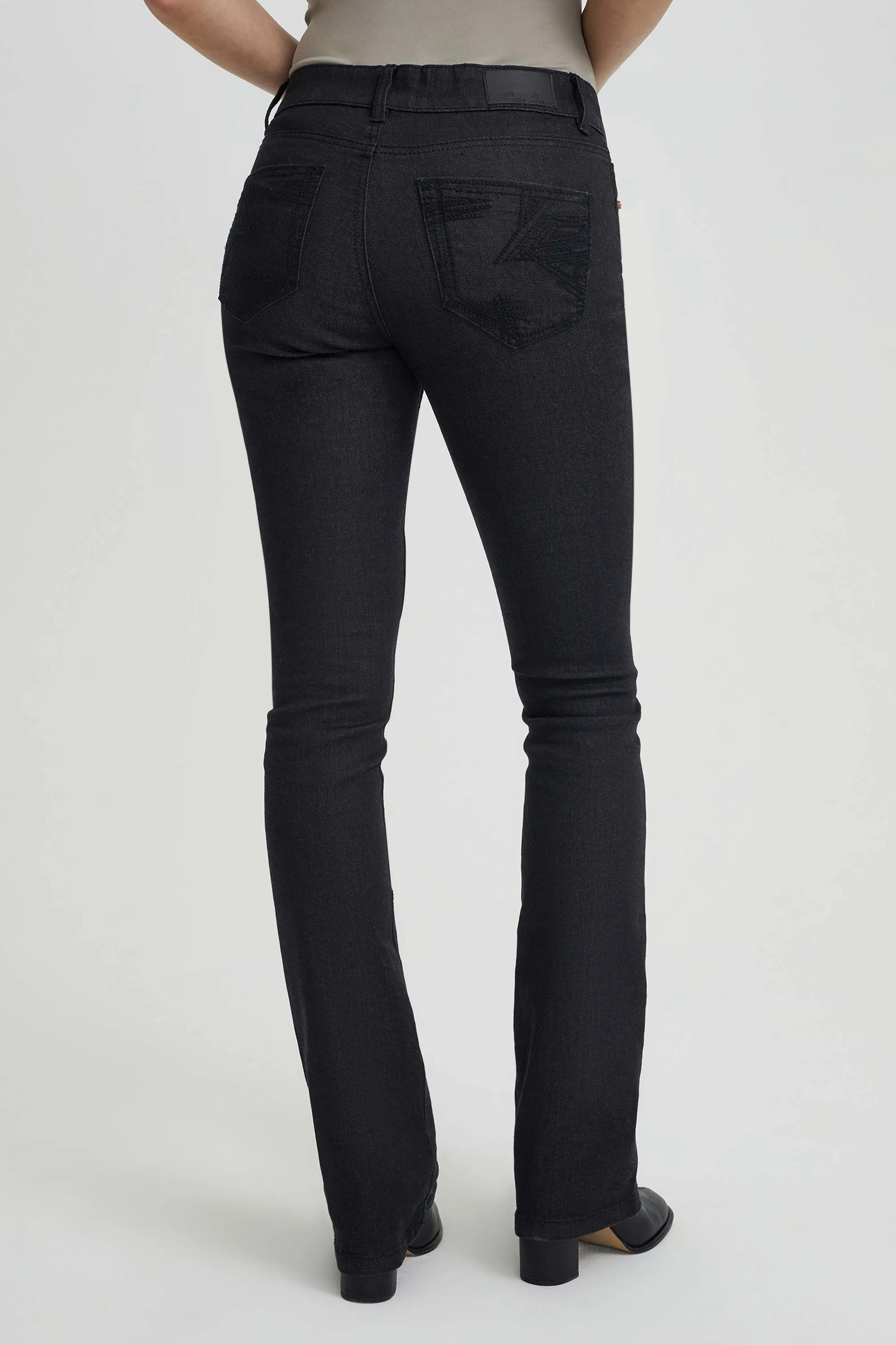 Sophie jeans with semi-flared leg