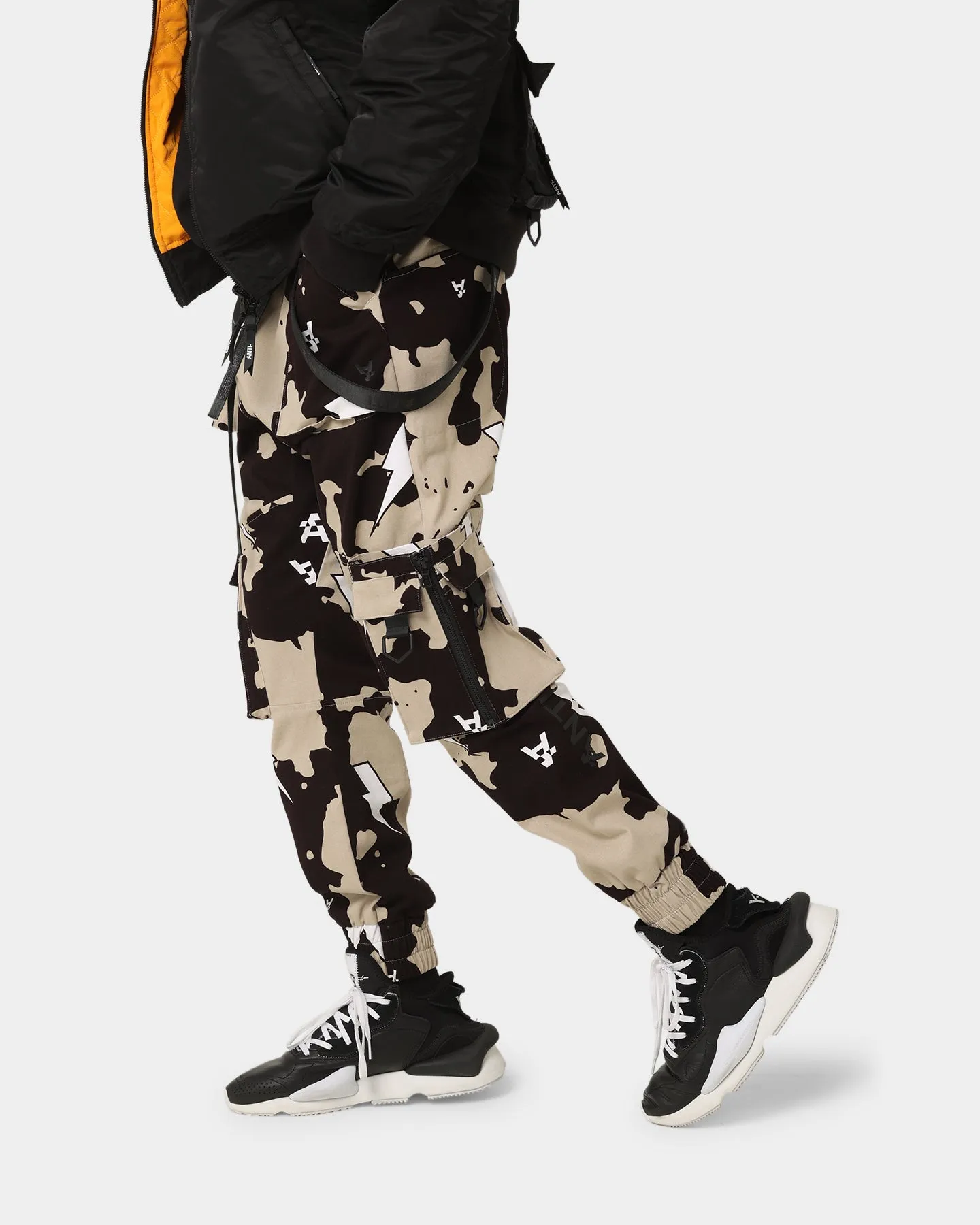 The Anti Order Armed Forces Elite Jogger Sand Storm Camo