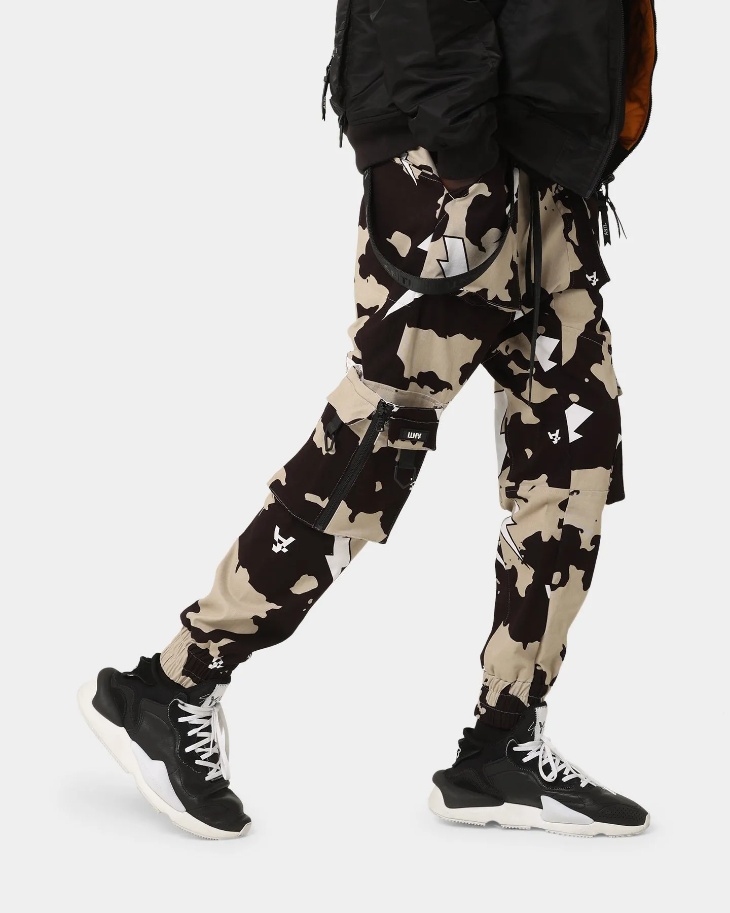 The Anti Order Armed Forces Elite Jogger Sand Storm Camo